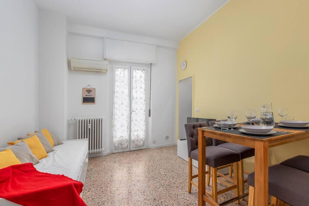 Monza Centro-Milano-Como,Suite Vicino Stazione エクステリア 写真